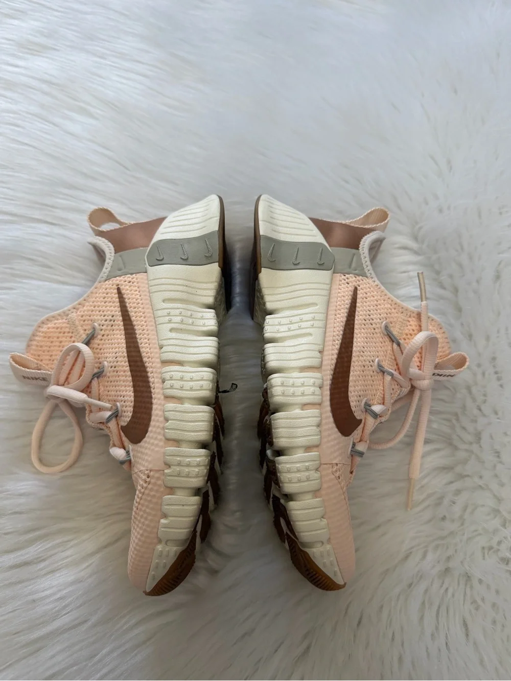 Nike Free Metcon 3 Guava Ice/Bronze  Knit Sneakers Sz 6.5